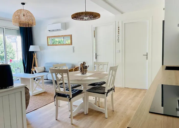 L Escapade Rochelaise - Wifi & Balcon Διαμέρισμα