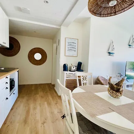 L Escapade Rochelaise - Wifi & Balcon Apartment