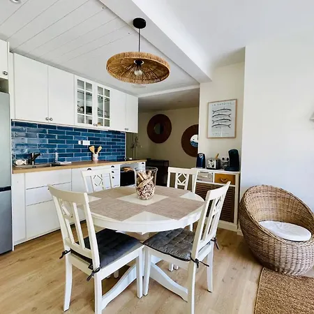 Apartment L Escapade Rochelaise - Wifi & Balcon La Rochelle (Charente-Maritime)